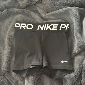 nike pro black shorts